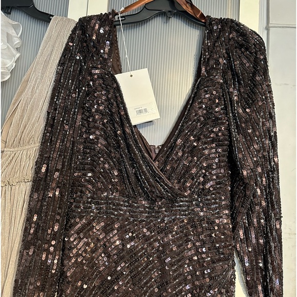 (365) ❤️ BNWT MAG DUGGAL SEQUINED SWEETHEART LONG SLEEVE GOWN 5379 - Picture 4 of 7